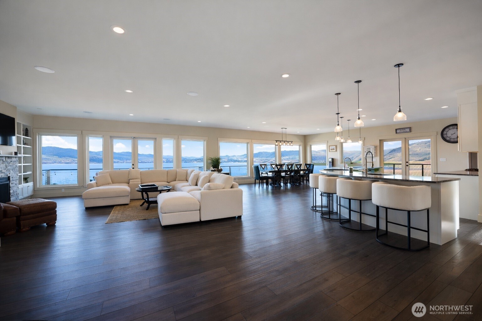 149 Clos Chevalle Road , Chelan, WA 98816