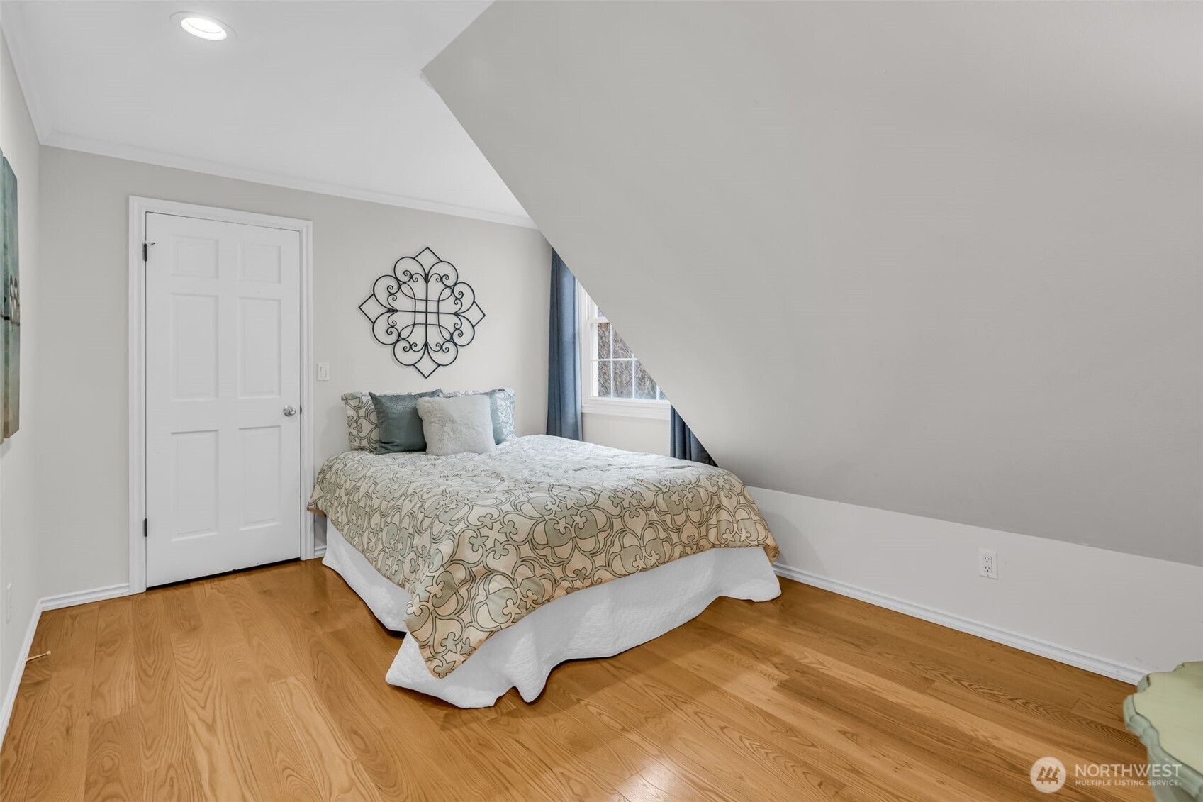 21609 NE 4th Street , Sammamish, WA 98074