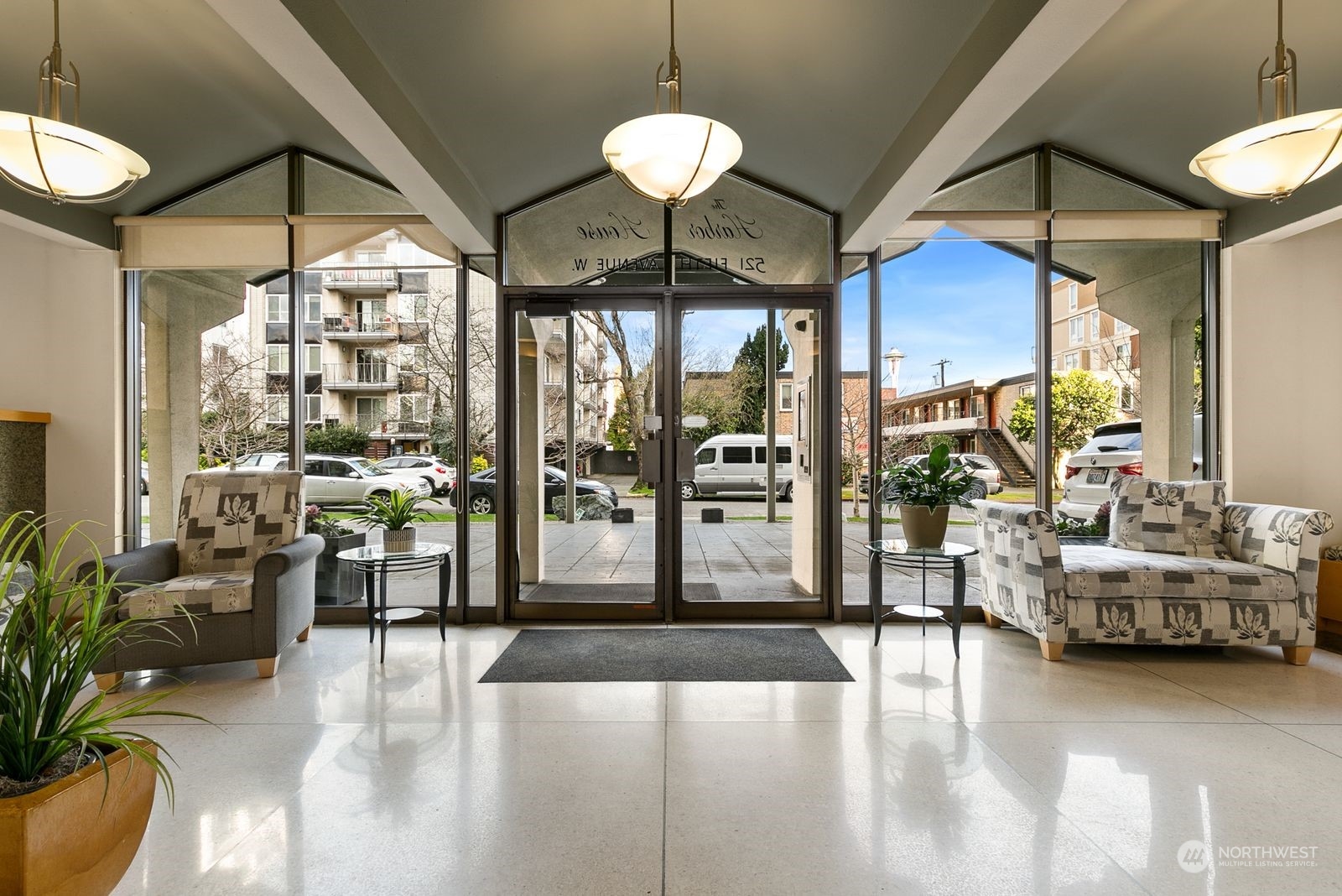 521 5th Avenue W #103, Seattle, WA 98119