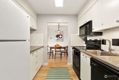 521 5th Avenue W #103, Seattle, WA 98119 - Photo 10