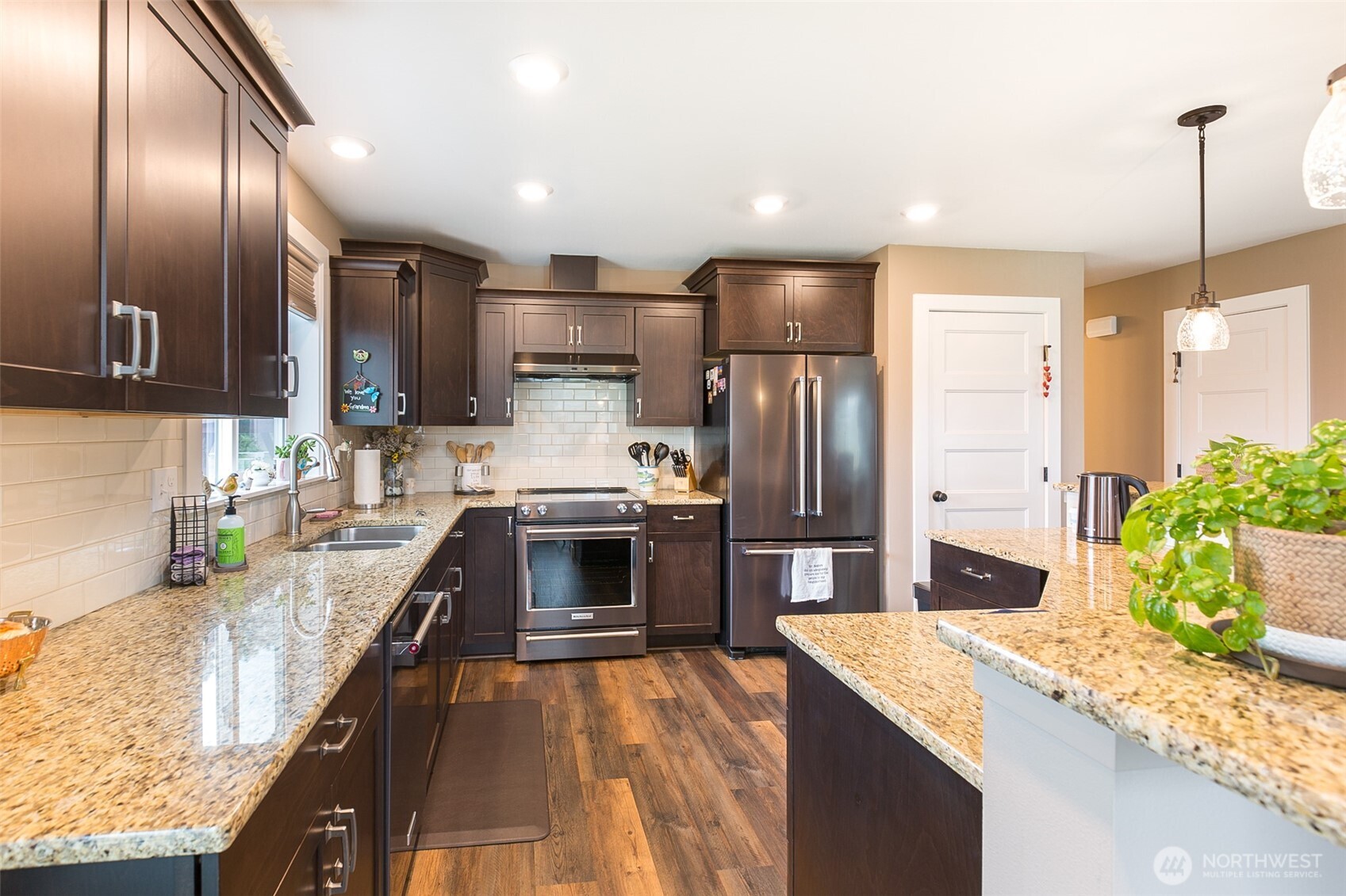 41 Victoria View Street , Sequim, WA 98382