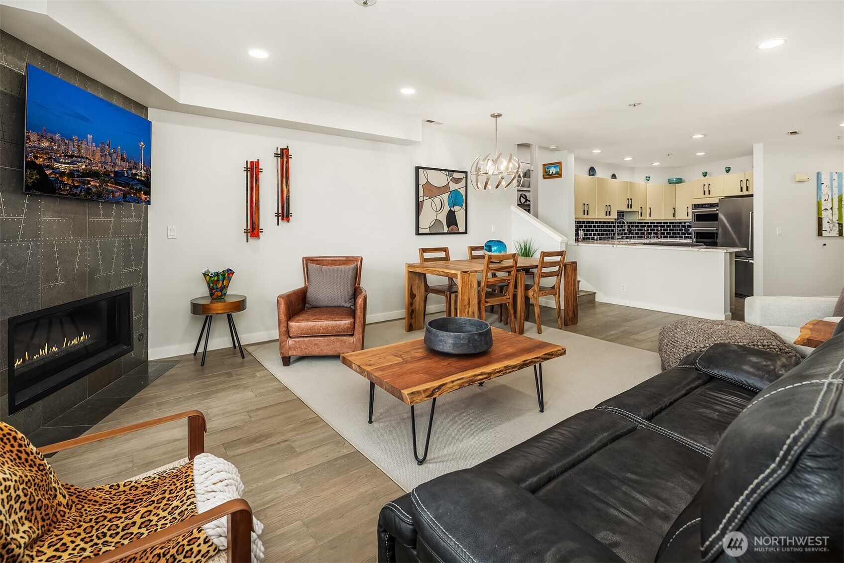 9039 Juanita Drive #304, Kirkland, WA 98034