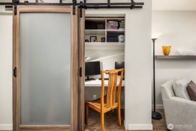 9039 Juanita Drive #304, Kirkland, WA 98034 - Photo 19