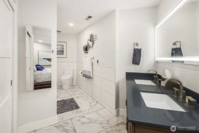 9039 Juanita Drive #304, Kirkland, WA 98034 - Photo 23