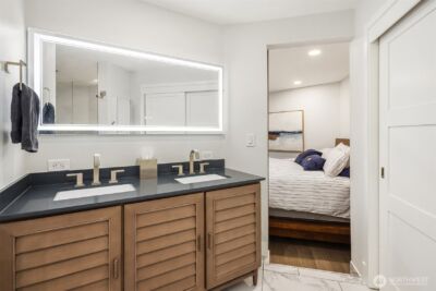 9039 Juanita Drive #304, Kirkland, WA 98034 - Photo 25