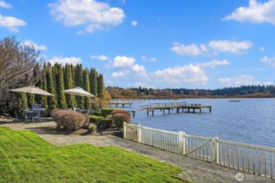 9039 Juanita Drive #304, Kirkland, WA 98034 - Photo 3