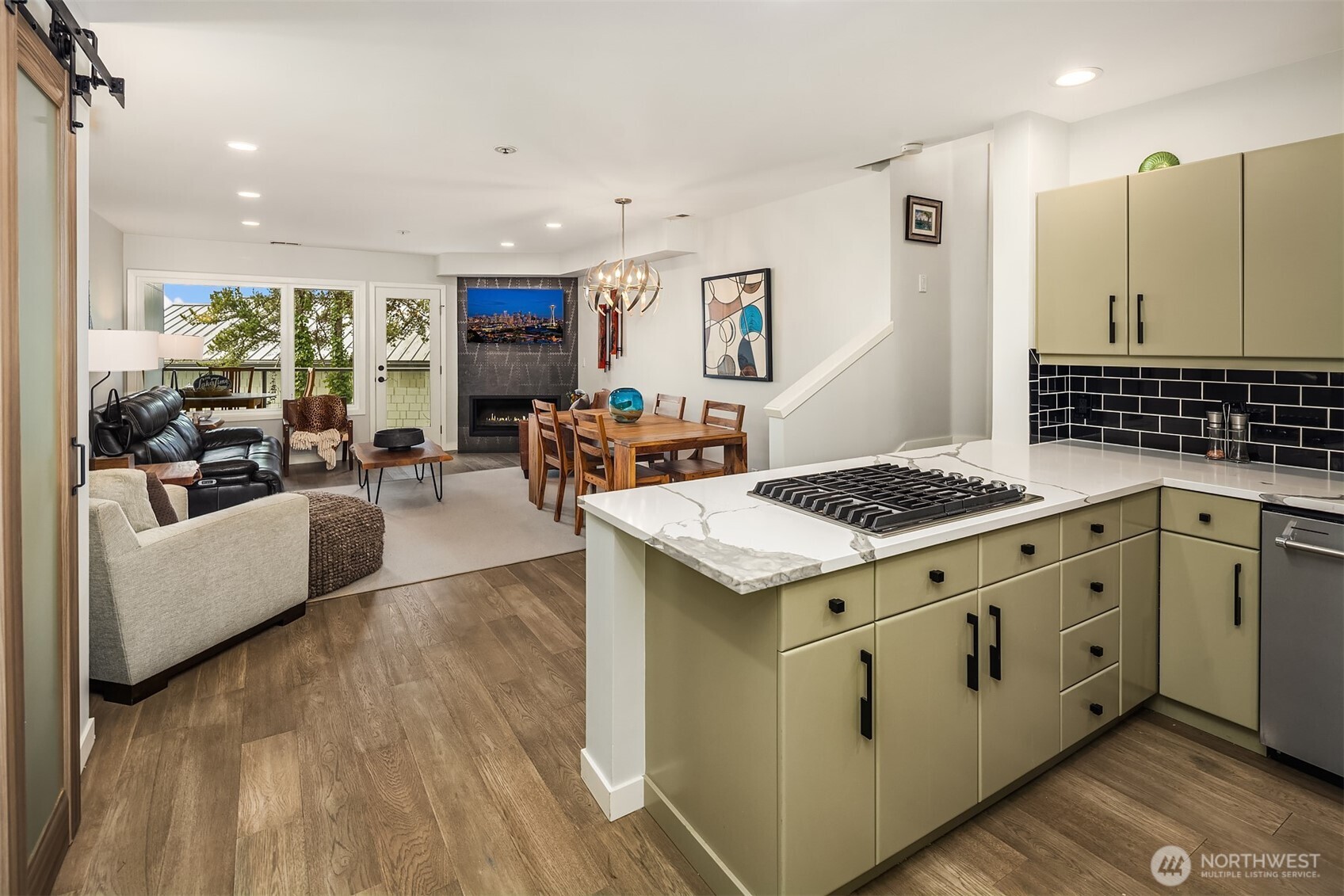 9039 Juanita Drive #304, Kirkland, WA 98034