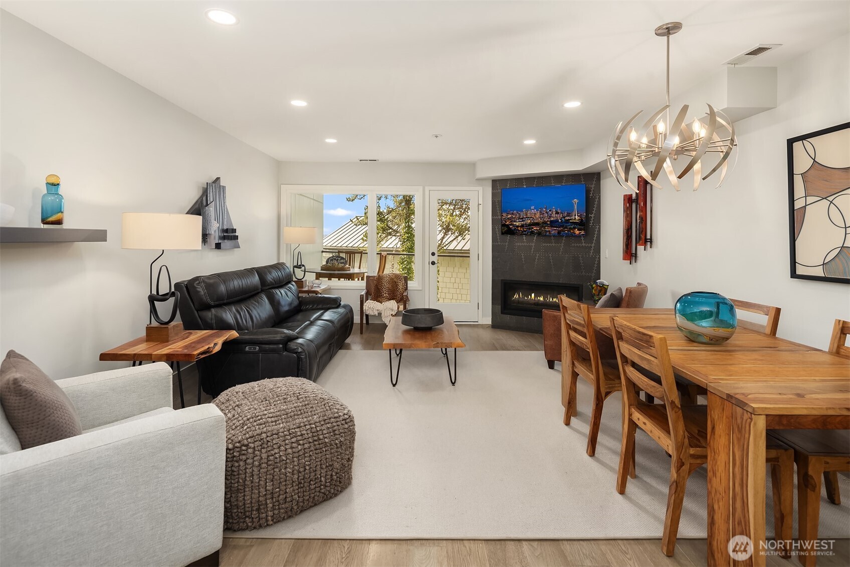 9039 Juanita Drive #304, Kirkland, WA 98034