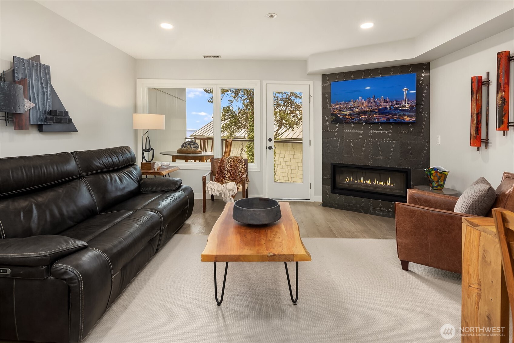 9039 Juanita Drive #304, Kirkland, WA 98034