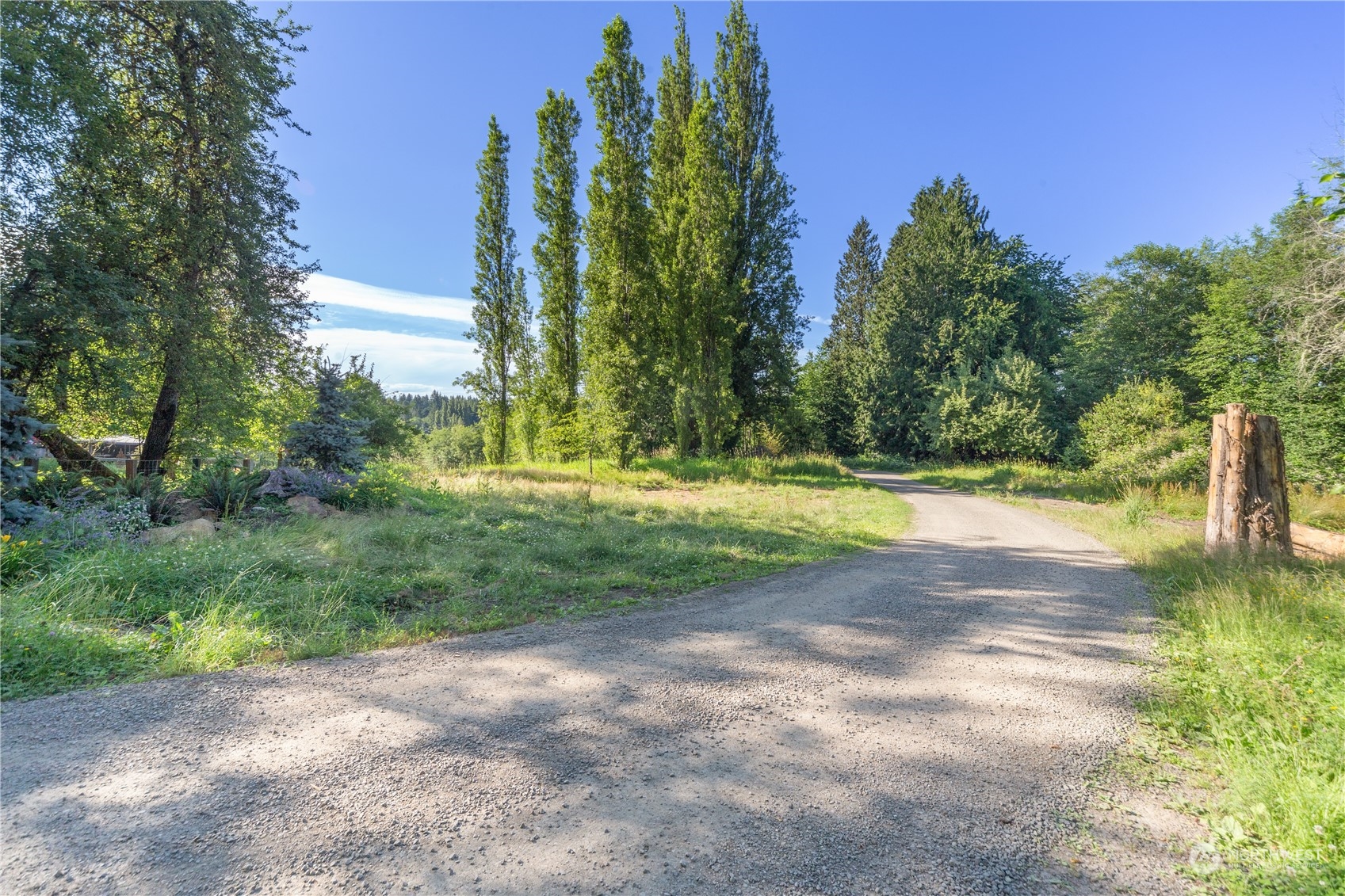 305 NE Waaga Way , Bremerton, WA 98311