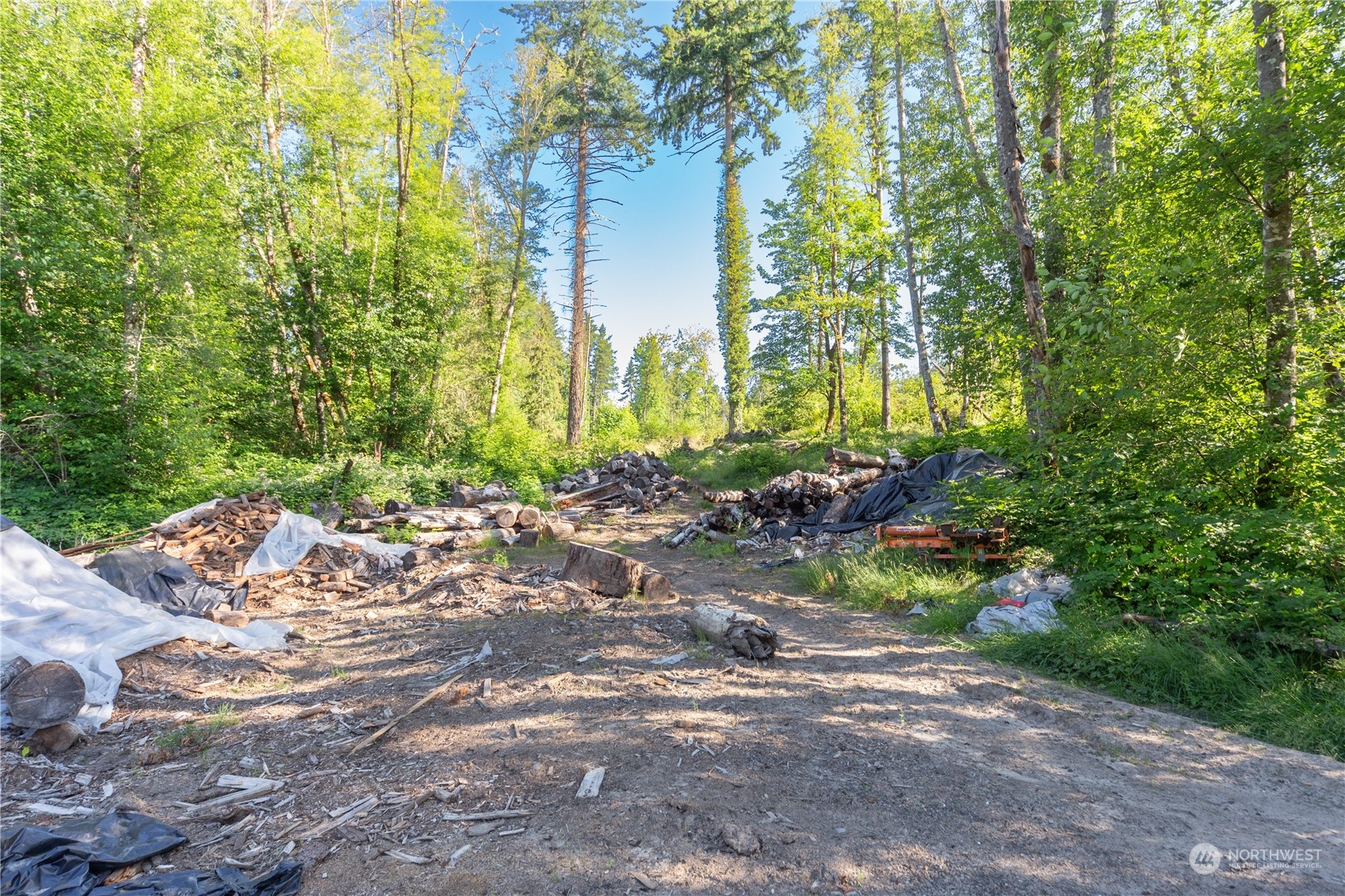 305 NE Waaga Way , Bremerton, WA 98311