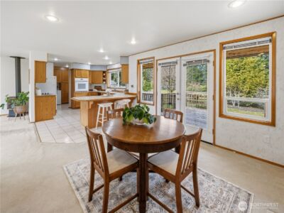 12728 Pioneer Way E, Buckley, WA 98321 - Photo 14