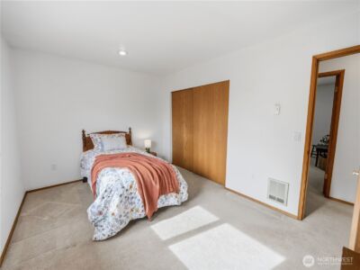 12728 Pioneer Way E, Buckley, WA 98321 - Photo 20