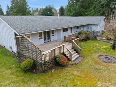 12728 Pioneer Way E, Buckley, WA 98321 - Photo 32