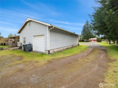 12728 Pioneer Way E, Buckley, WA 98321 - Photo 36