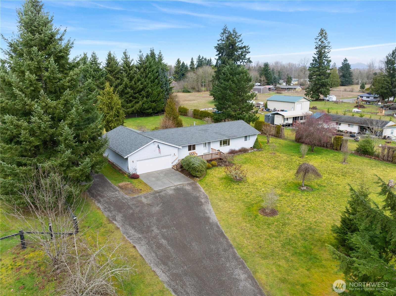 12728 Pioneer Way E, Buckley, WA 98321