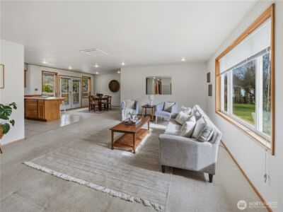 12728 Pioneer Way E, Buckley, WA 98321 - Photo 5