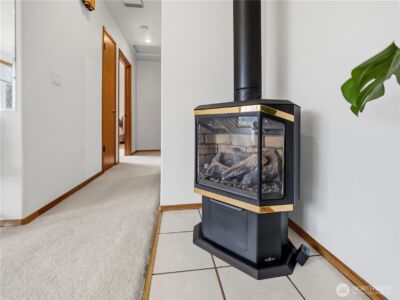 12728 Pioneer Way E, Buckley, WA 98321 - Photo 7