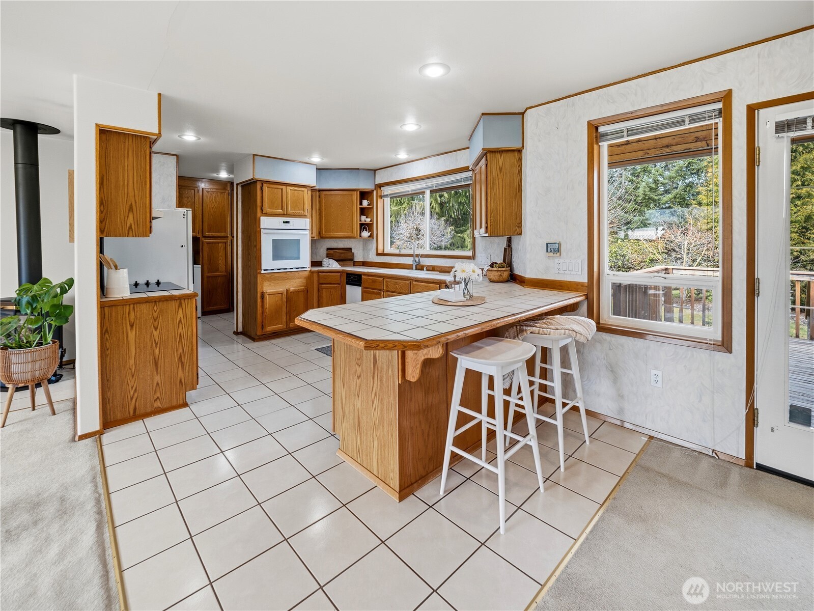 12728 Pioneer Way E, Buckley, WA 98321