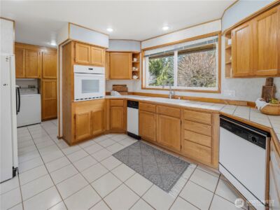 12728 Pioneer Way E, Buckley, WA 98321 - Photo 10