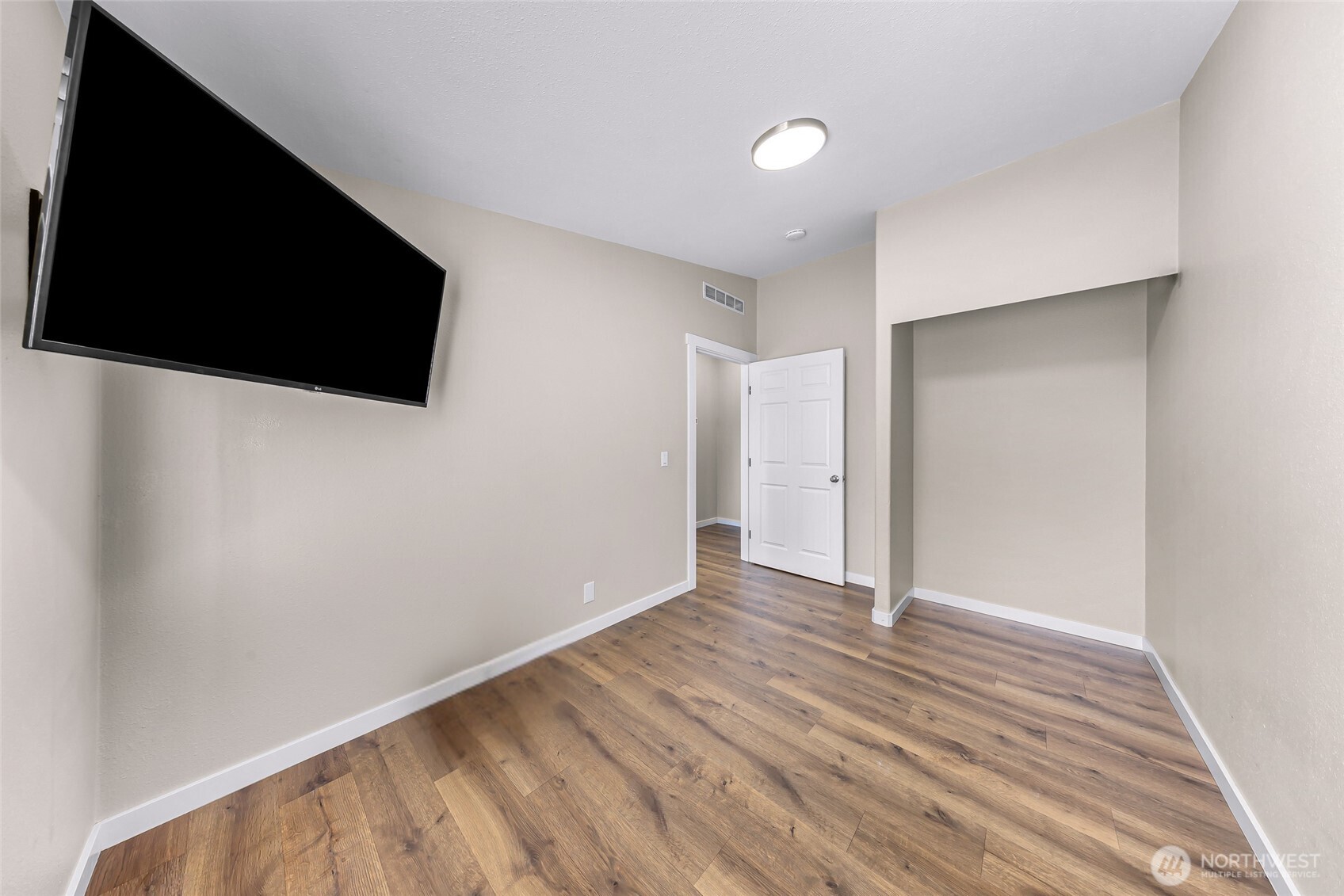 3027 Bayview Drive , Bellingham, WA 98226