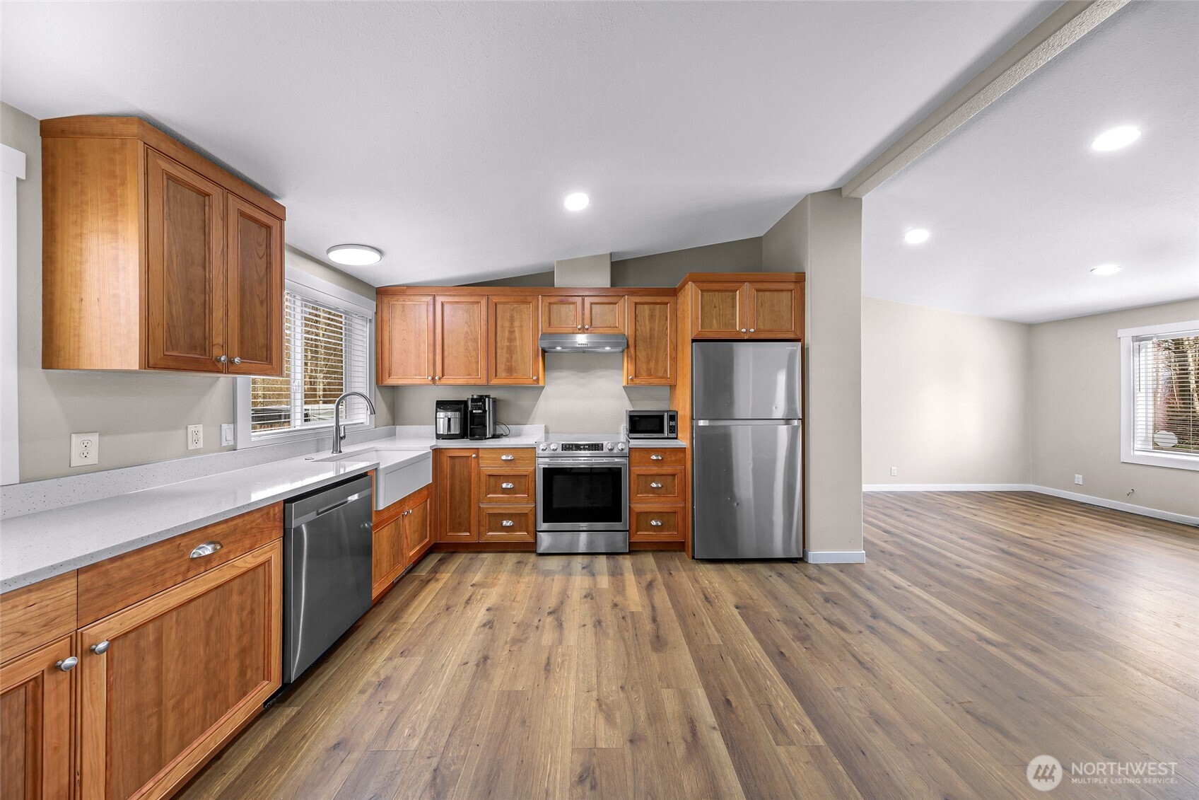 3027 Bayview Drive , Bellingham, WA 98226