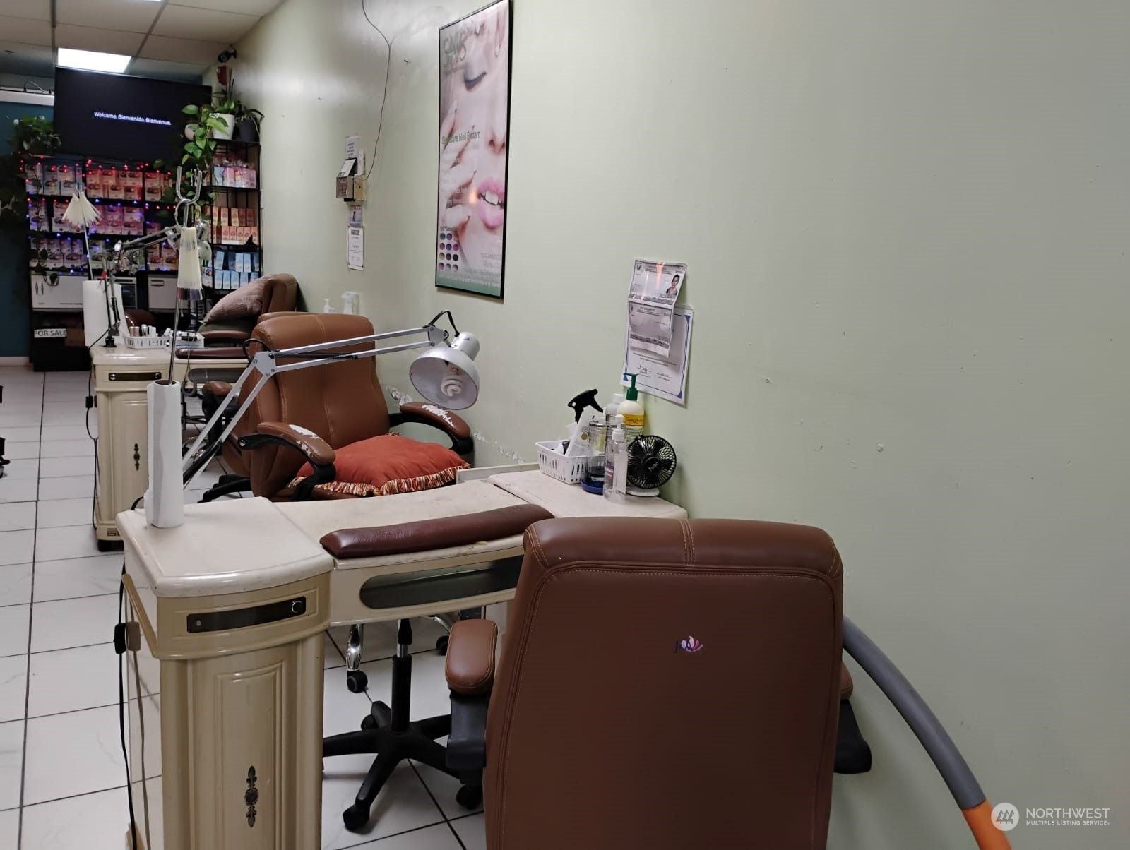 14130 Juanita Dr NE #104, Kirkland, WA 98034