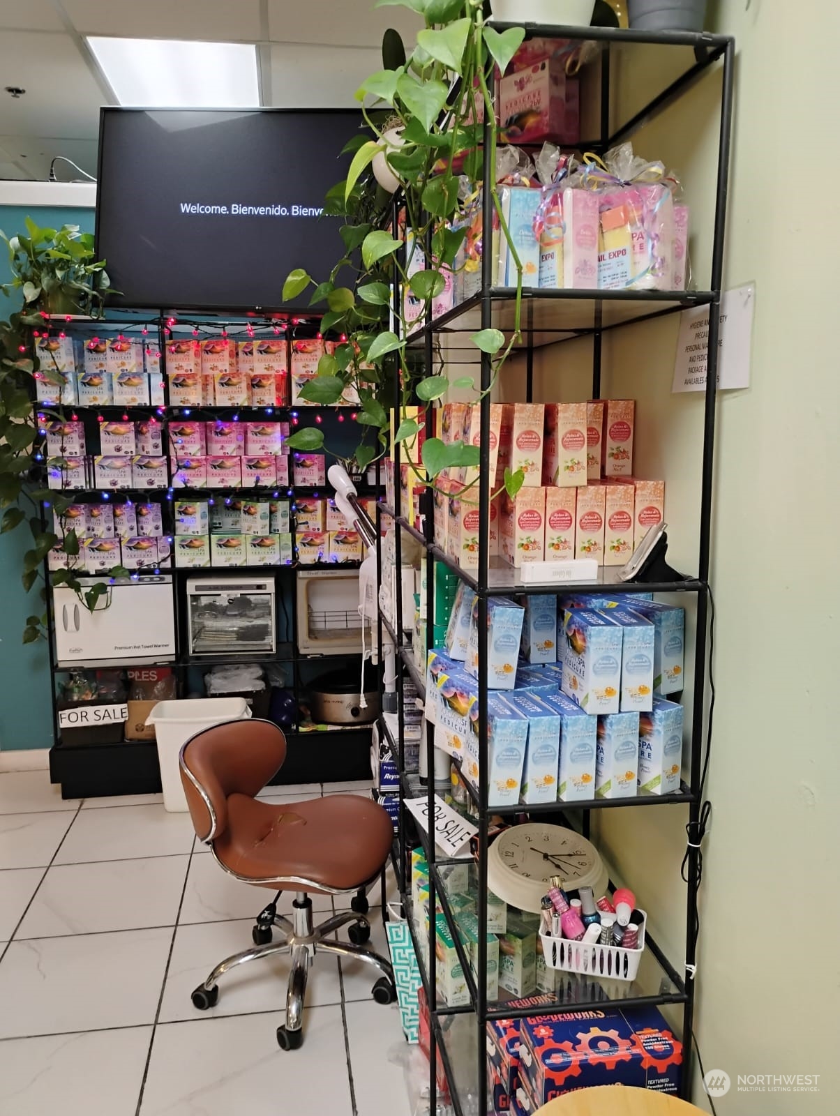 14130 Juanita Dr NE #104, Kirkland, WA 98034