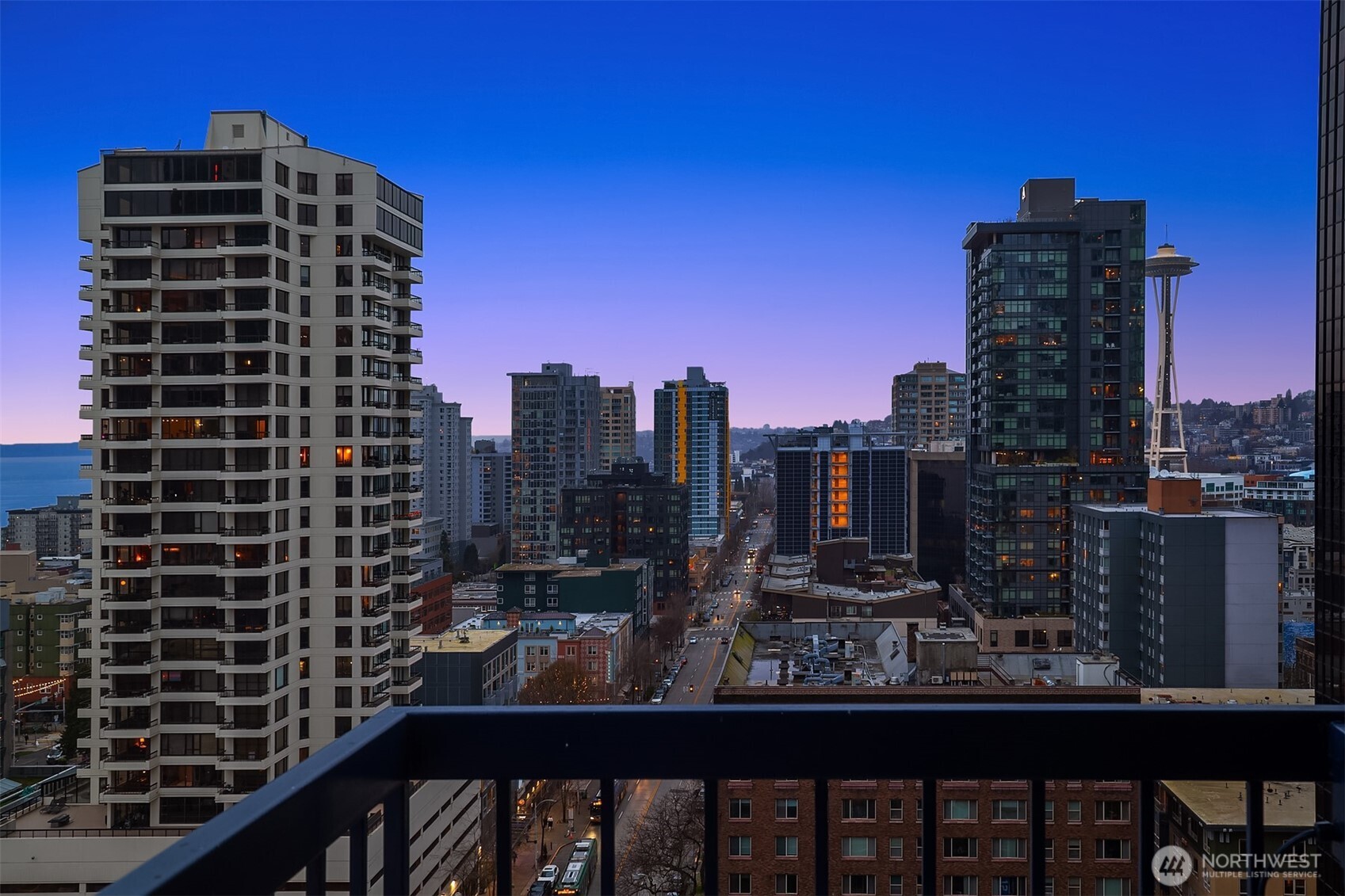 2100 3rd Avenue #1703, Seattle, WA 98121