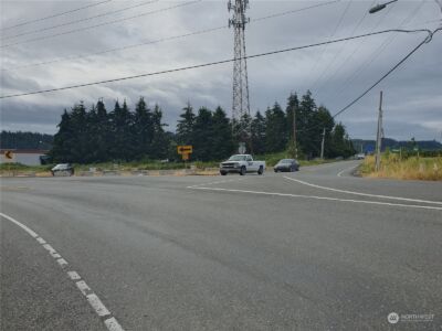 19210 Pioneer Way E, Orting, WA 98360 - Photo 2