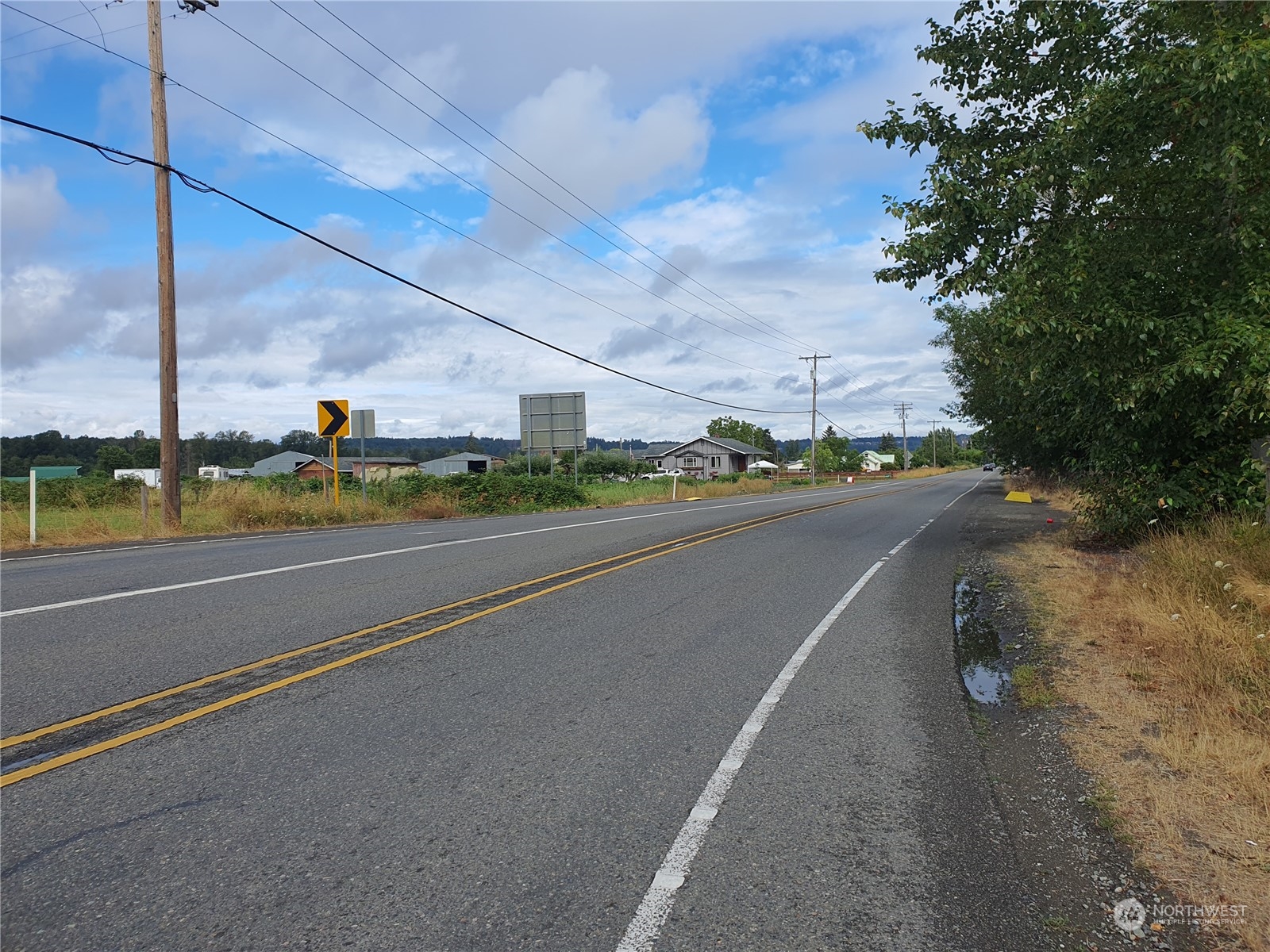 19210 Pioneer Way E, Orting, WA 98360