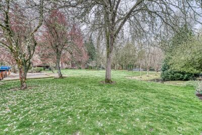 750 3RD Avenue NW, Issaquah, WA 98027 - Photo 2
