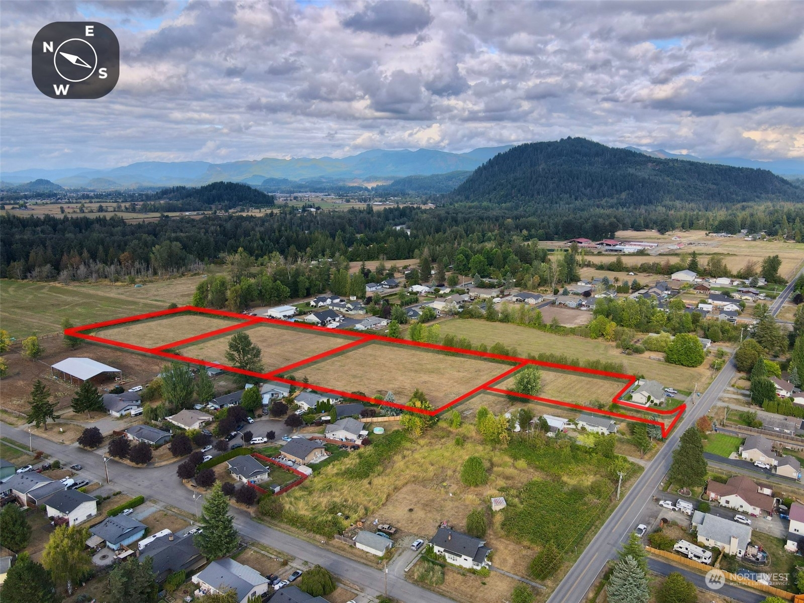 1684 Collins Road , Buckley, WA 98321