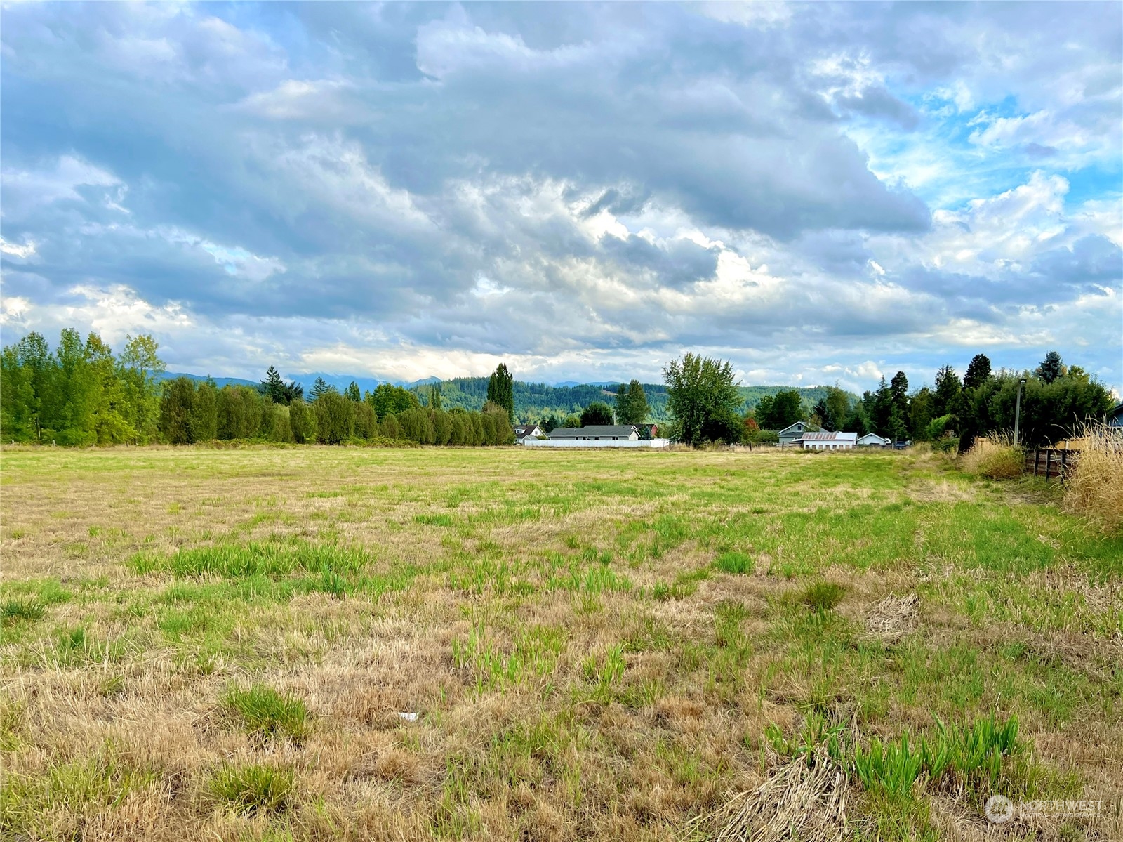 1684 Collins Road , Buckley, WA 98321