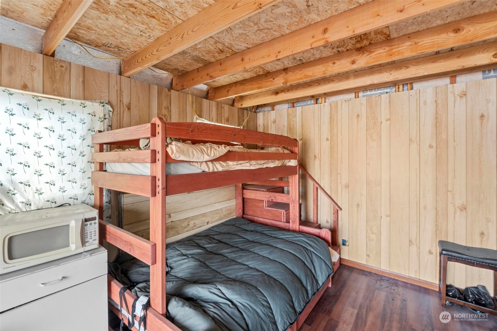 38 Light Road , Oroville, WA 98844