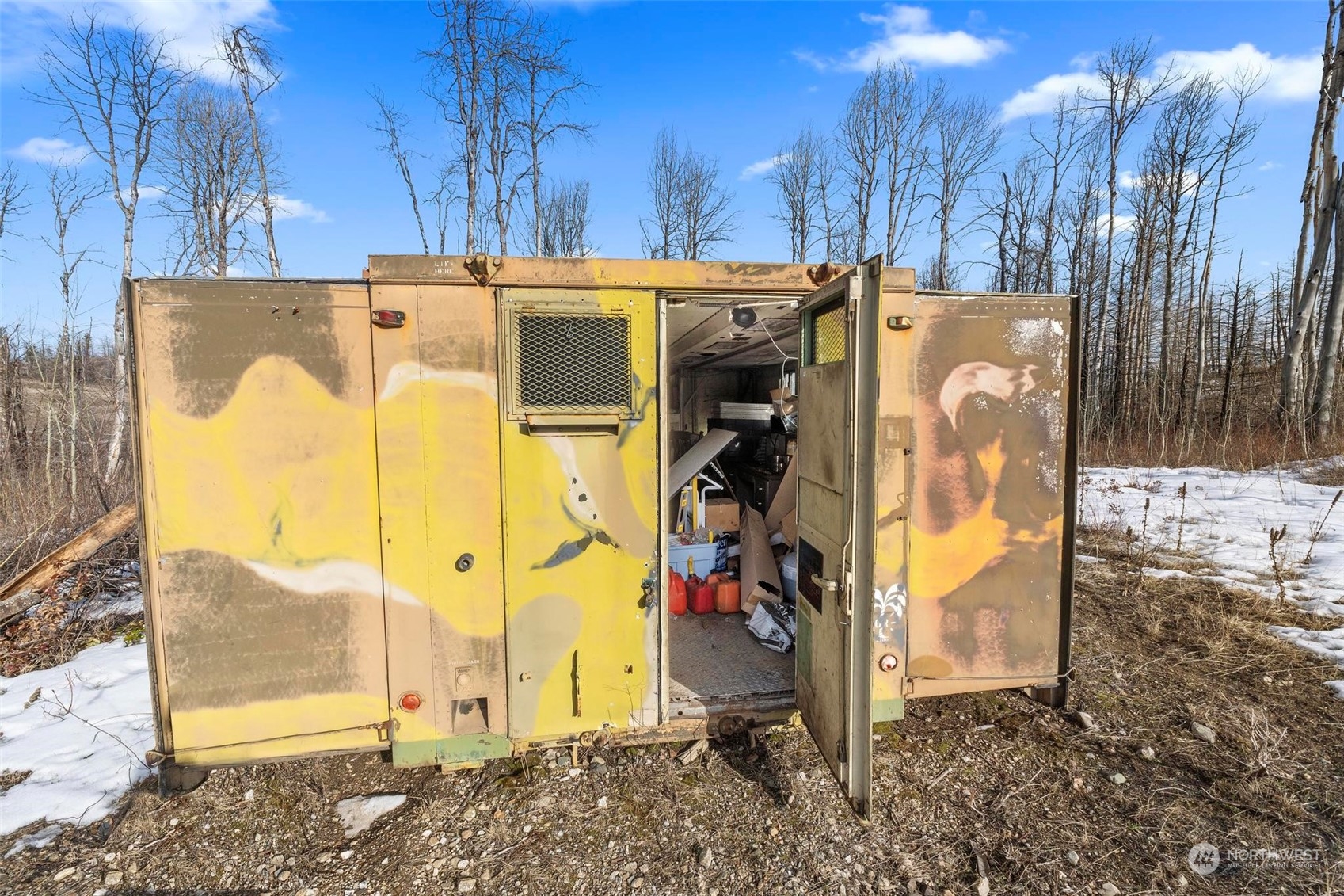 38 Light Road , Oroville, WA 98844