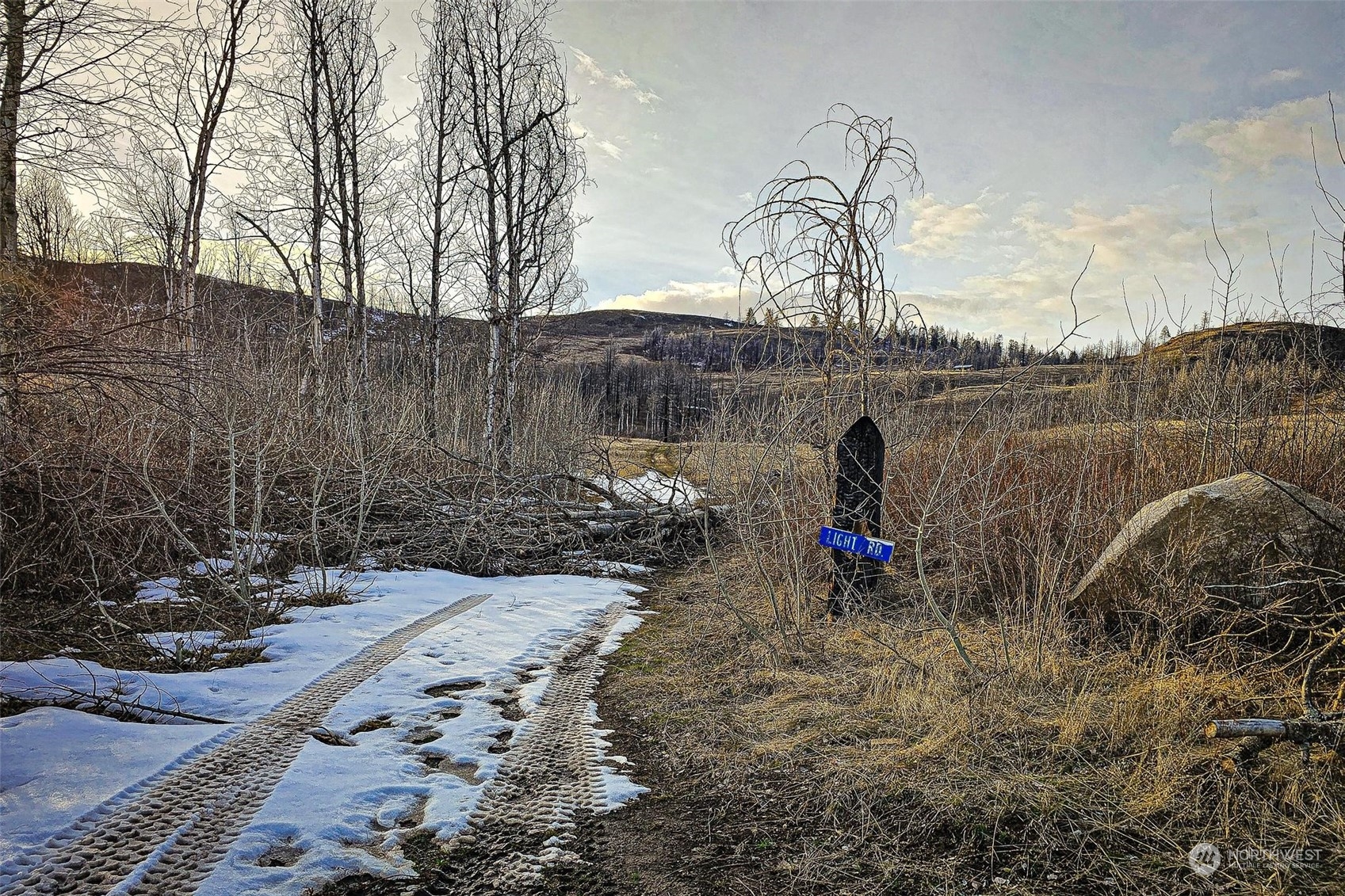 38 Light Road , Oroville, WA 98844