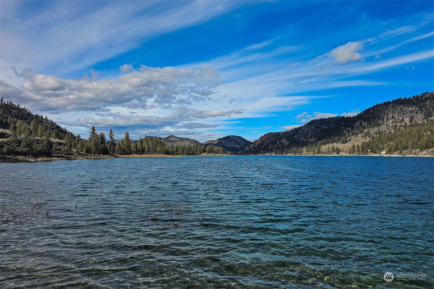 38 Light Road , Oroville, WA 98844