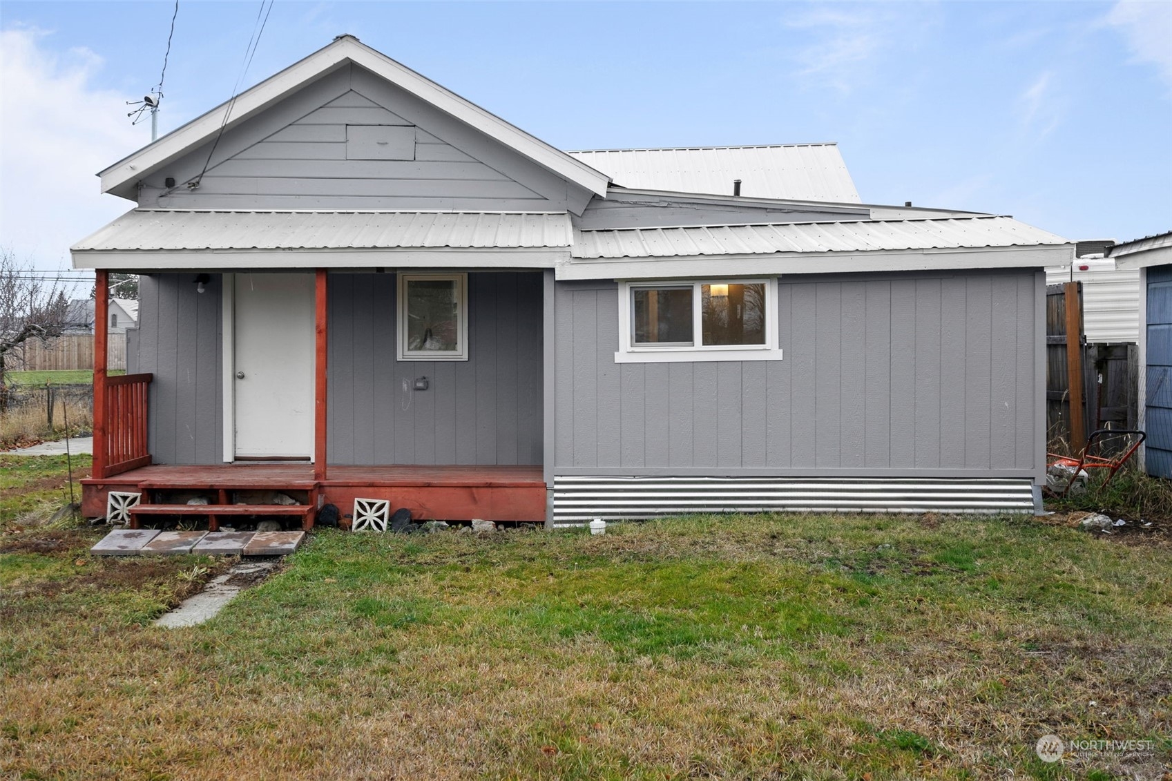 506 W 4th Street W, Sprague, WA 99032