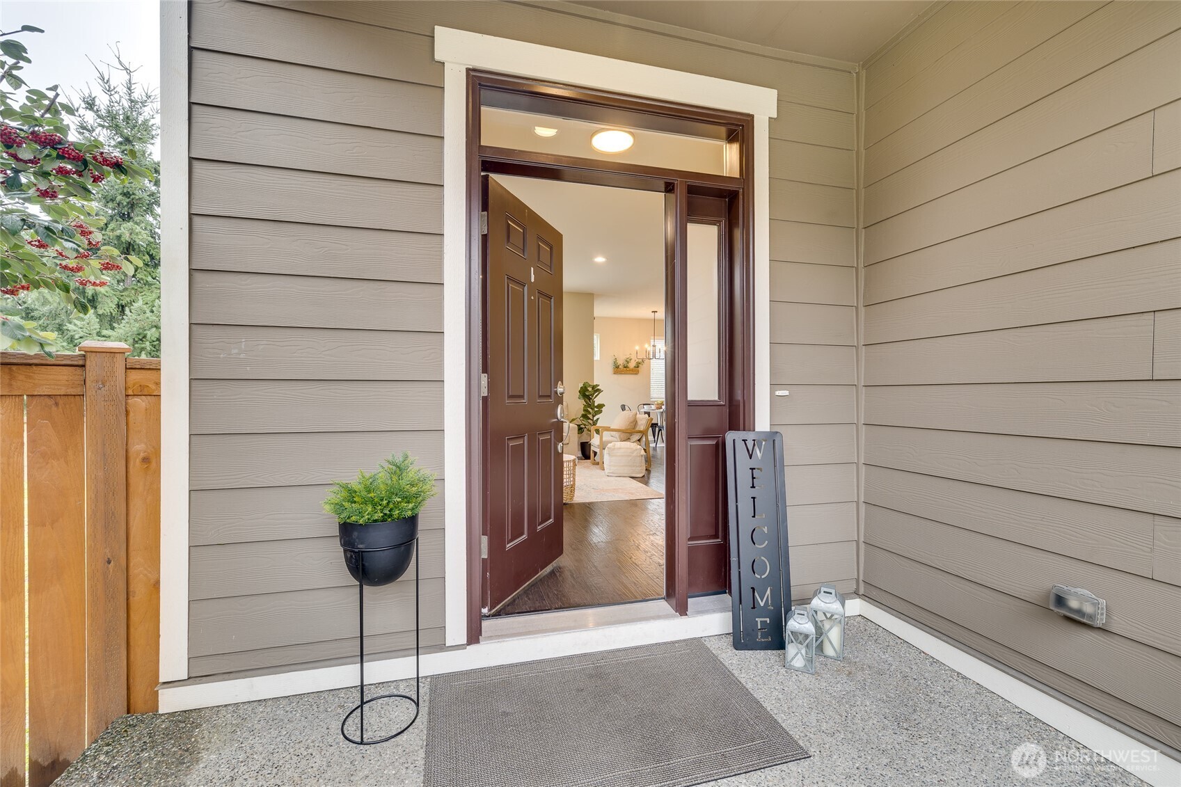 1016 207th Place SW, Lynnwood, WA 98036