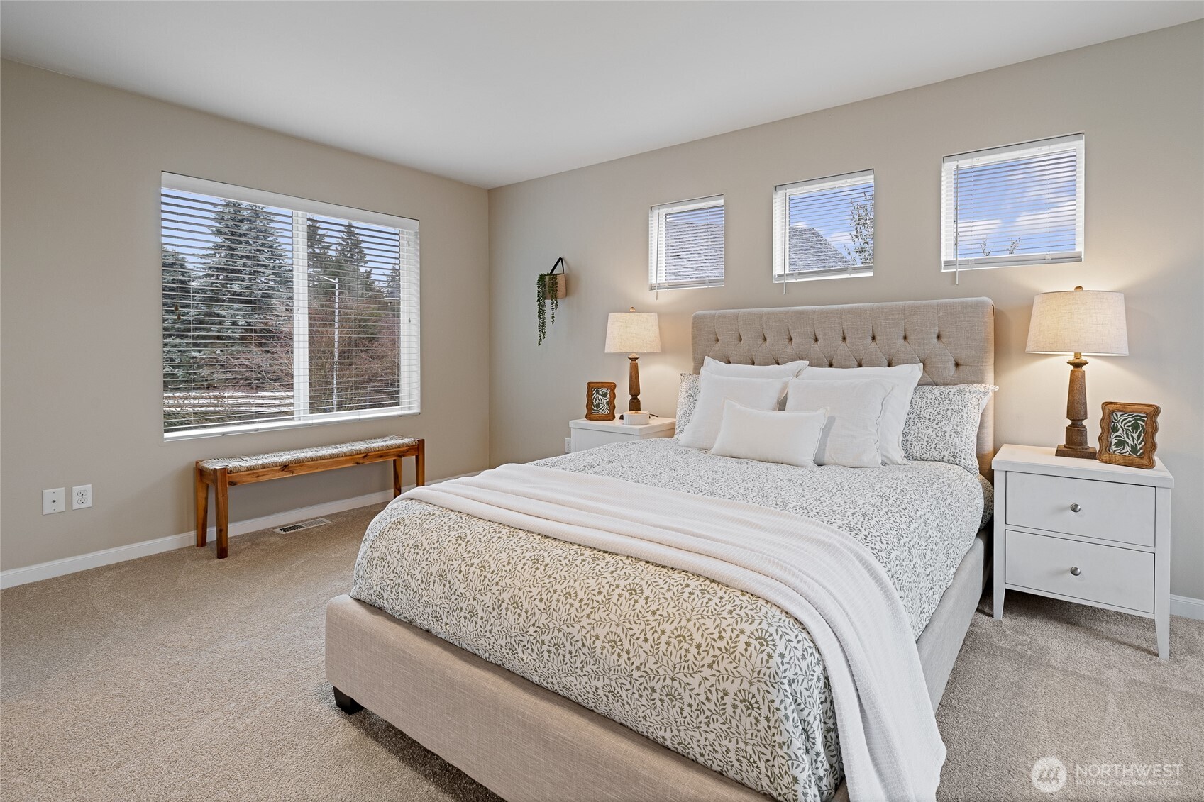 1016 207th Place SW, Lynnwood, WA 98036