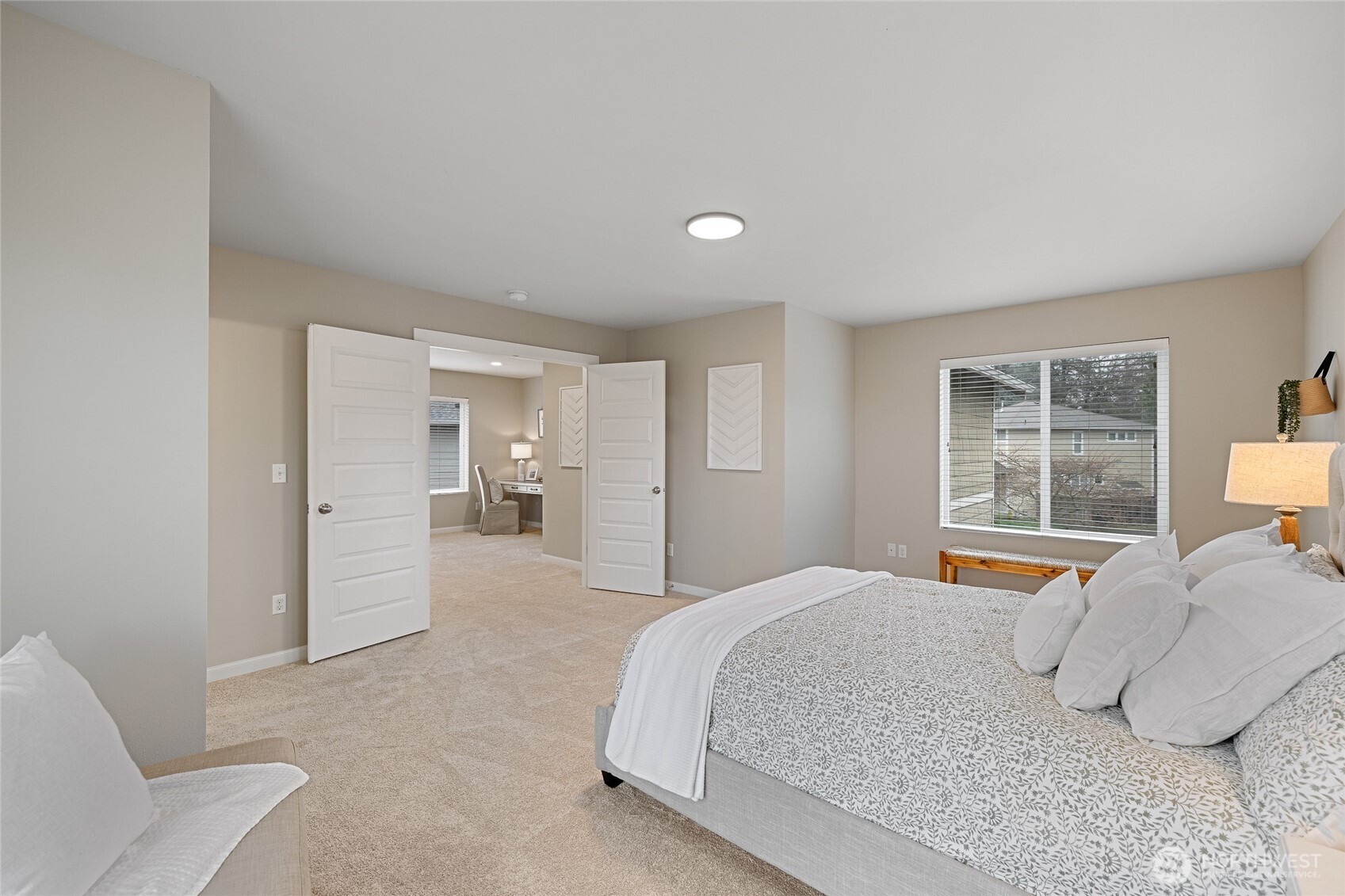 1016 207th Place SW, Lynnwood, WA 98036