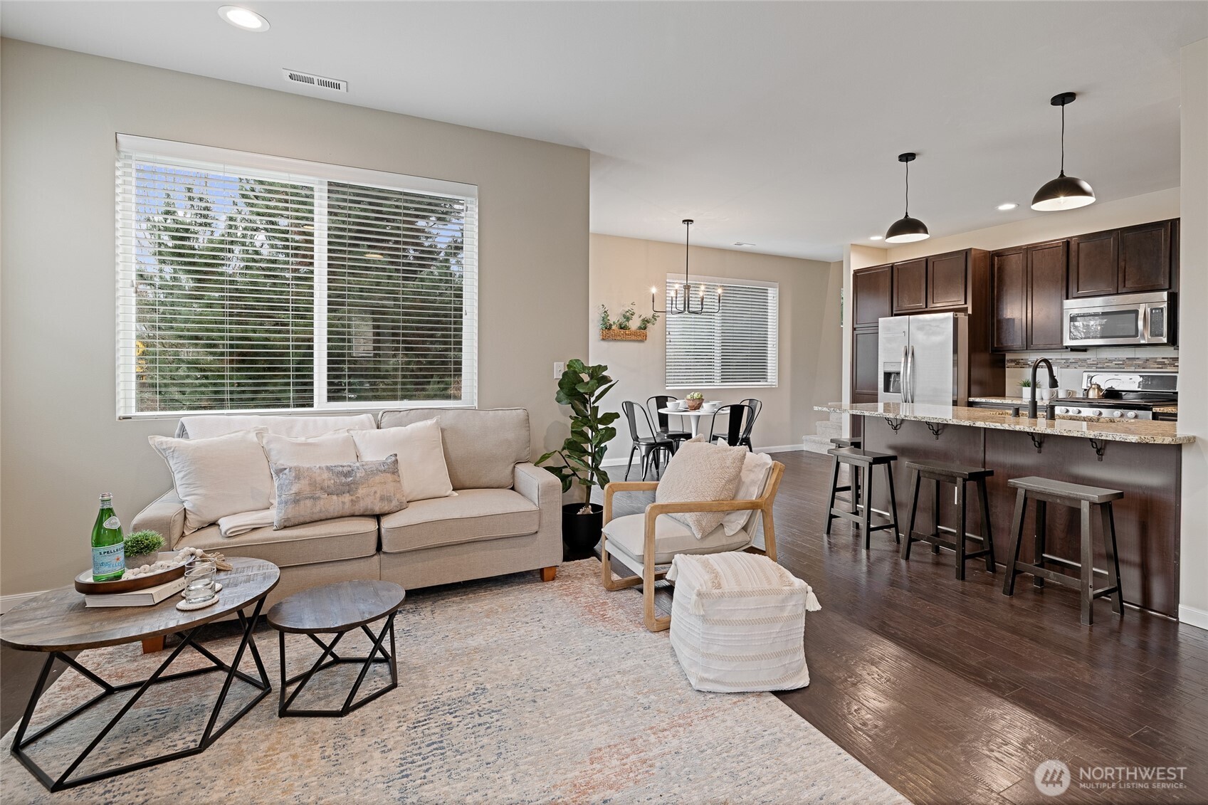 1016 207th Place SW, Lynnwood, WA 98036