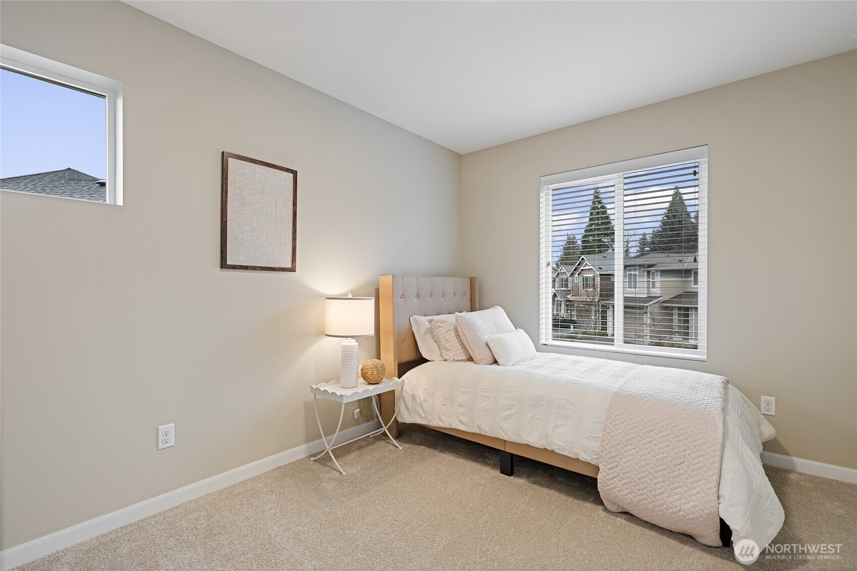 1016 207th Place SW, Lynnwood, WA 98036