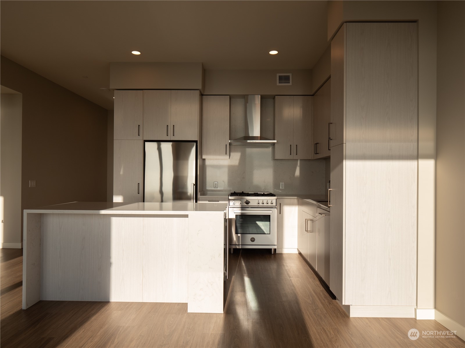 1340 4th Avenue #5707, Seattle, WA 98101