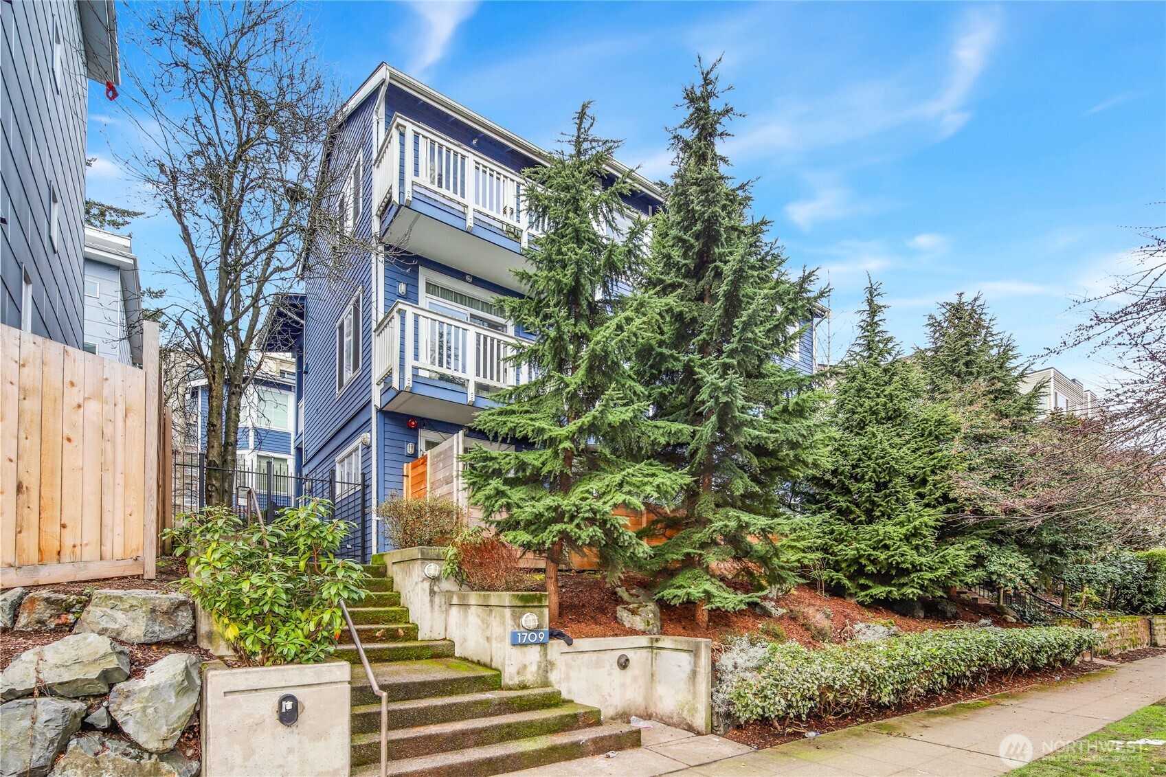 1709 18th Avenue #302, Seattle, WA 98122-7005
