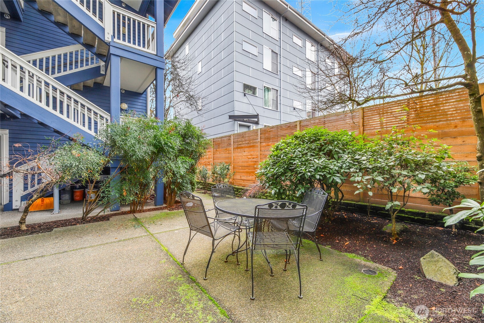 1709 18th Avenue #302, Seattle, WA 98122-7005