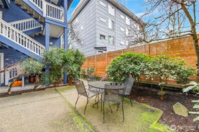 1709 18th Avenue #302, Seattle, WA 98122-7005 - Photo 13