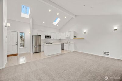 1709 18th Avenue #302, Seattle, WA 98122-7005 - Photo 15