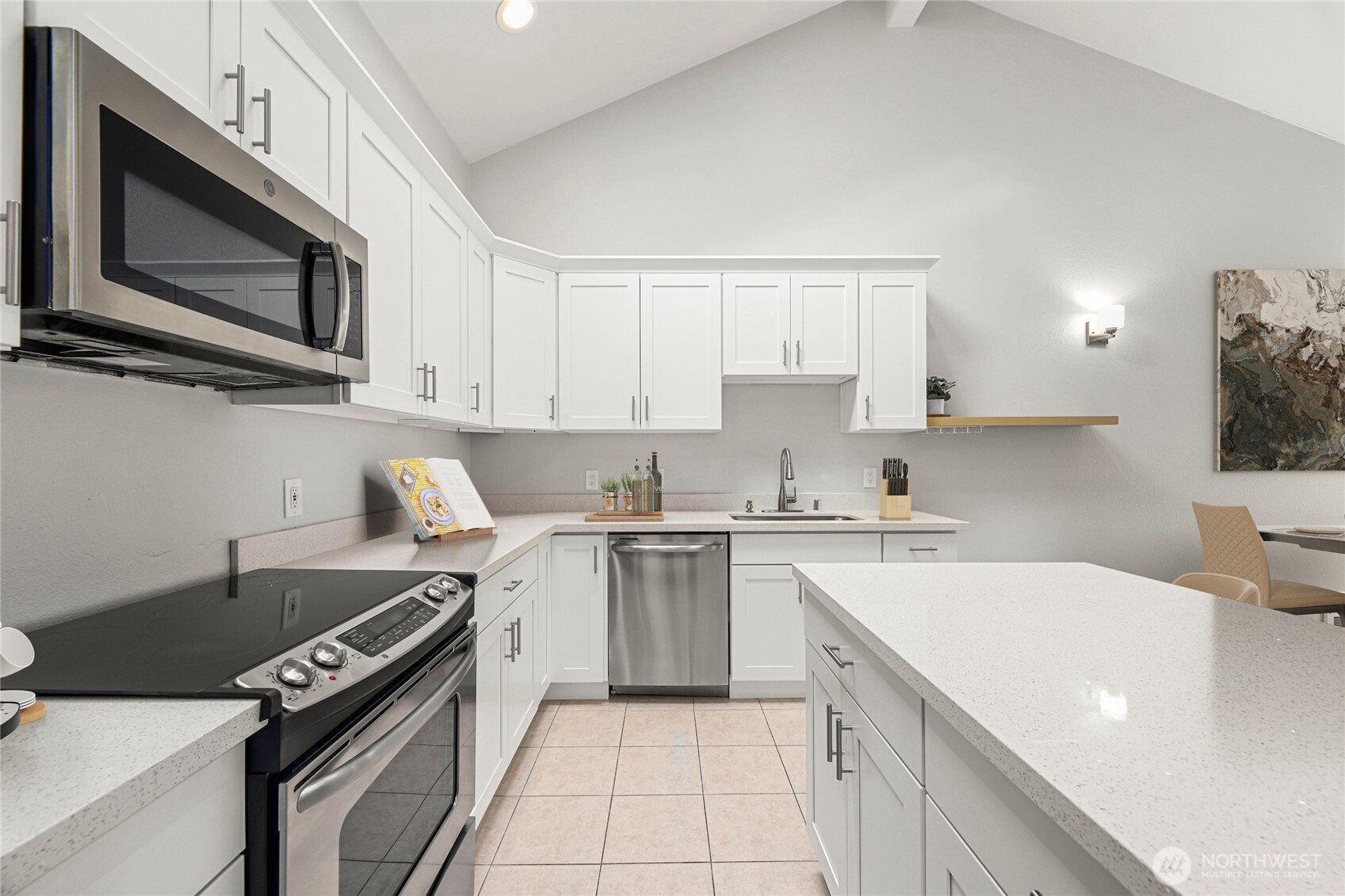 1709 18th Avenue #302, Seattle, WA 98122-7005